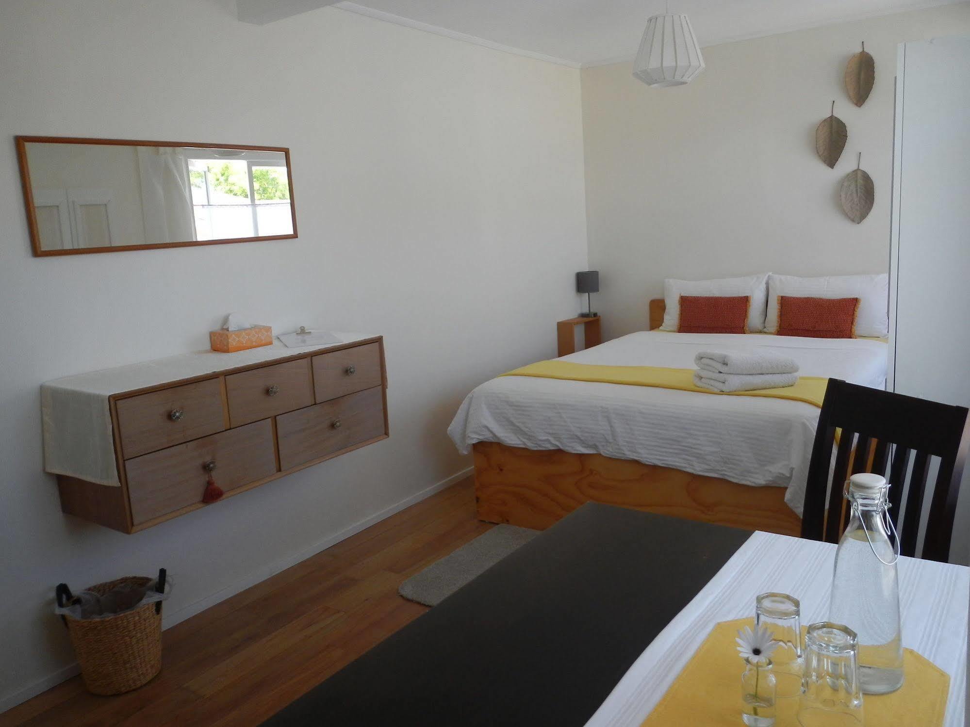 The Beach House - Nelson Bagian luar foto